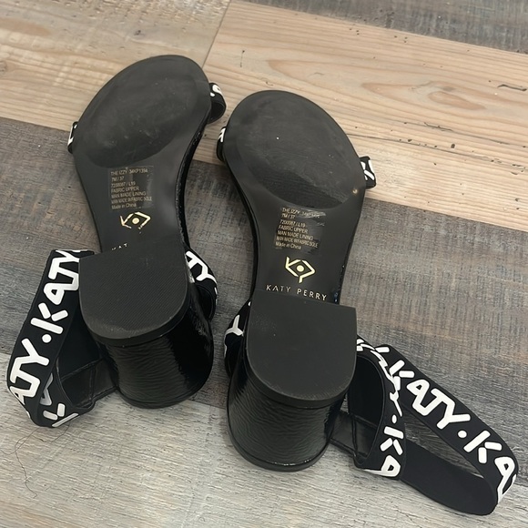 Katy Perry The IZZY Elastic Patent Heeled Sandals Black size 7M/37 Black White - Picture 9 of 11